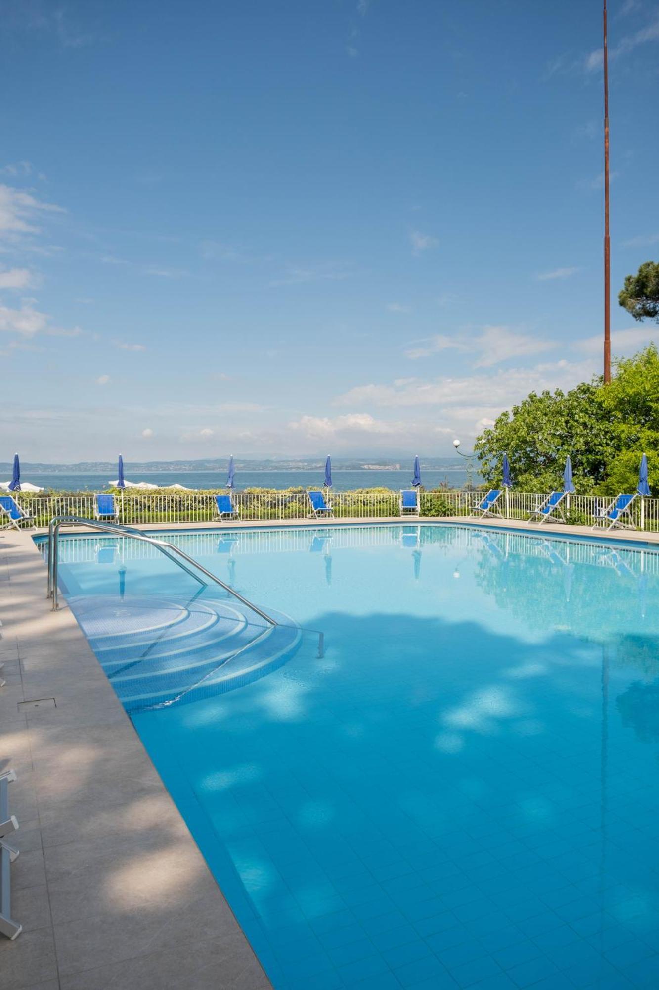 Hotel Vela D'Oro Dependence Bardolino Kültér fotó